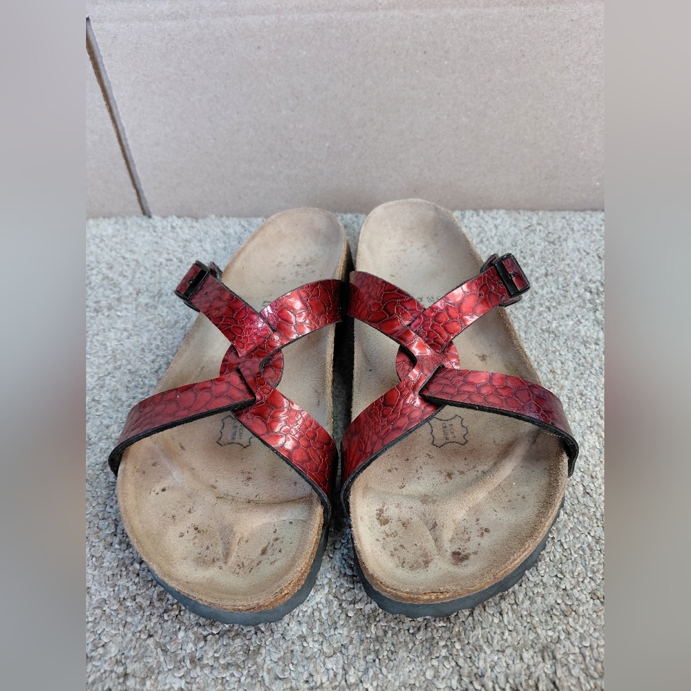 Birkis By Birkenstock Women Size 38/7 Us Narrow Stylish RedSandals - Picture 2 of 11